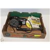 Image 1 : CRAFTSMAN ORBIT SANDER AND 25 SAND