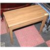 Image 1 : PIANO BENCH