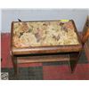 Image 1 : ANTIQUE STOOL