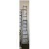Image 1 : 11 FT EXTENSION LADDER ALUMINUM