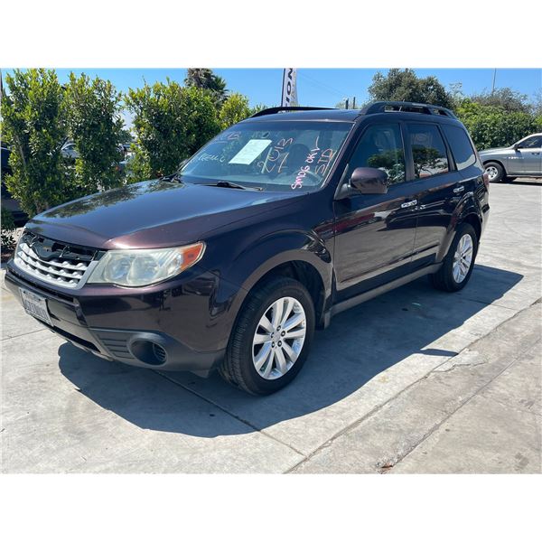 SUBA FORESTER  2013 WAIT/TITLE- SMOG