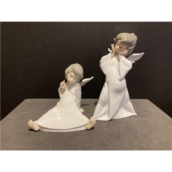 Pair of Lhadro Figurines