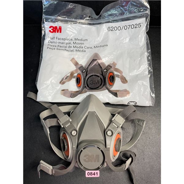 1 3M Half Facepiece Reusable Respirator Mask - Medium - New