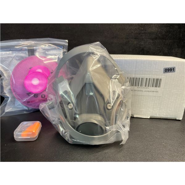 1 Reusable Respirator Face Mask Set; Dustproof Mask for Painting, Sanding, etc. - Brand New