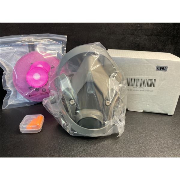 1 Reusable Respirator Face Mask Set; Dustproof Mask for Painting, Sanding, etc. - Brand New