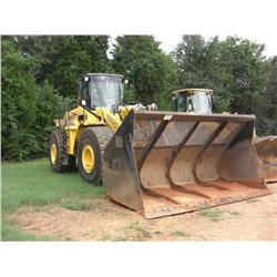 NEW HOLLAND LW270 WHEEL LOADER
