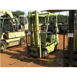 CLARK C500 FORKLIFT