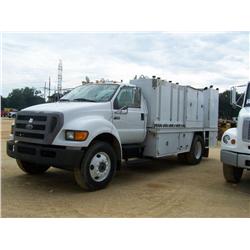 2005 FORD F750 S/A FUEL & LUBE TRUCK