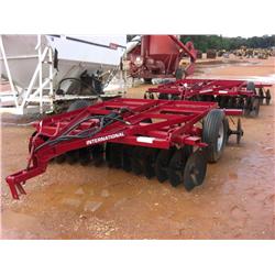 INTERNATIONAL 10' DISC HARROW