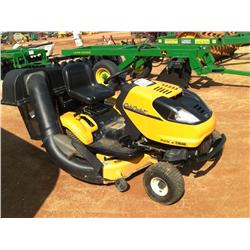 CUB CADET 1046 RIDING MOWER