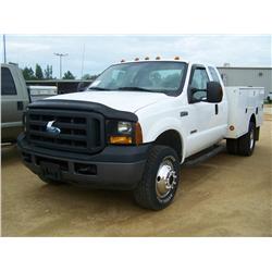 2006 FORD F350 S/A SERVICE TRUCK