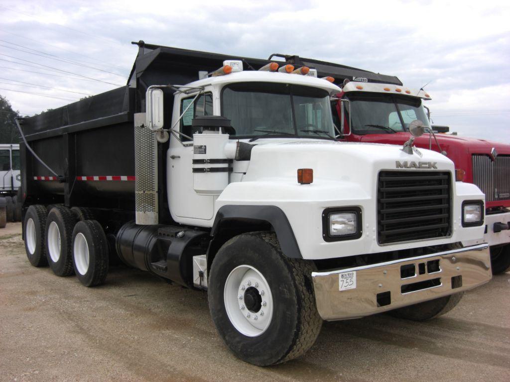 Mack R Tri Axle 2000 MACK RD690S TRI-AXLE DUMP - J.M. Wood Auction Company, Inc.