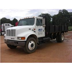 2000 INTERNATIONAL 4900 S/A FLAT DUMP