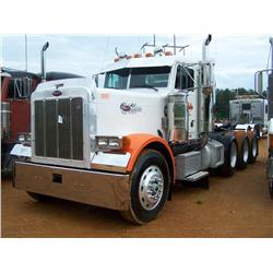 1990 PETERBILT 379 EXT HOOD TRI-AXLE TRUCK TRACTOR
