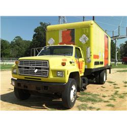1991 FORD F800 S/A VAN TRUCK