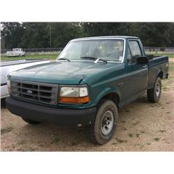 1996 FORD F150 S/A PICKUP