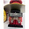 Image 2 : (5) Fuji Electric #AR22V0R E Stop Pushbuttons
