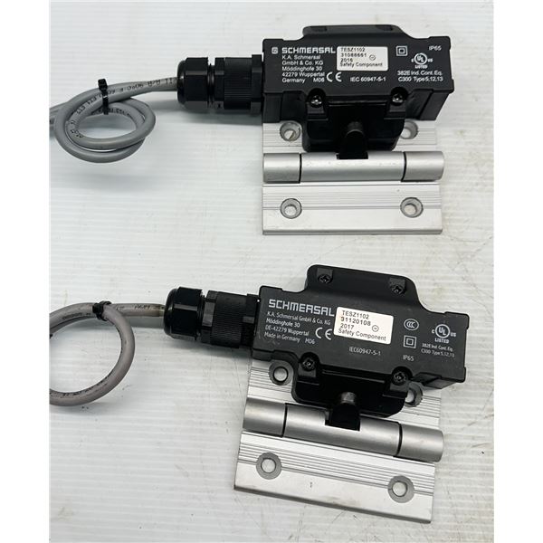 (2) Schmersal #TESZ1102 Safety Components