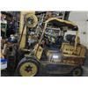 Image 1 : HYSTER FORK LIFT 10000Lbs with fork opening 10 feet wide (new Brakes and camera)