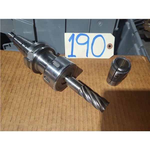 GS BT-40 TG100 Collet Holder with Collets 1/2" - 7/8"
