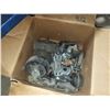 Image 1 : Box with Contain