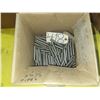 Image 1 : Box with Contain