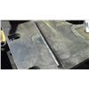 Image 1 : Tube DOM 7/16" × 1 1/8" × 15"