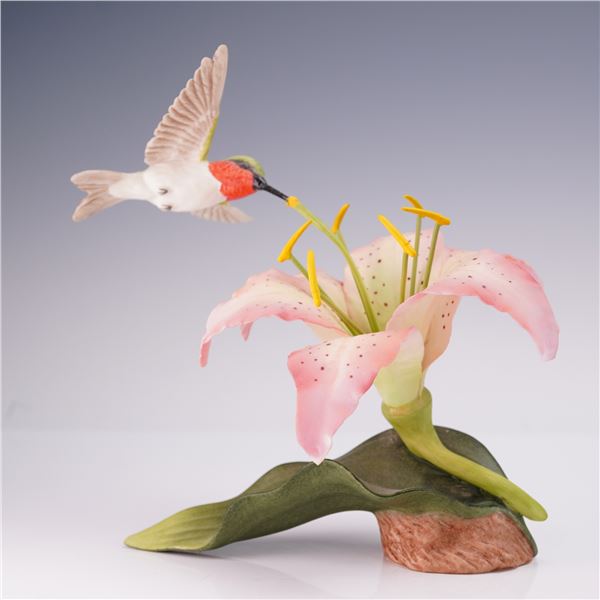 Boehm Flower Sculpture, Ruby Throated Hummingbird with Lily 40542