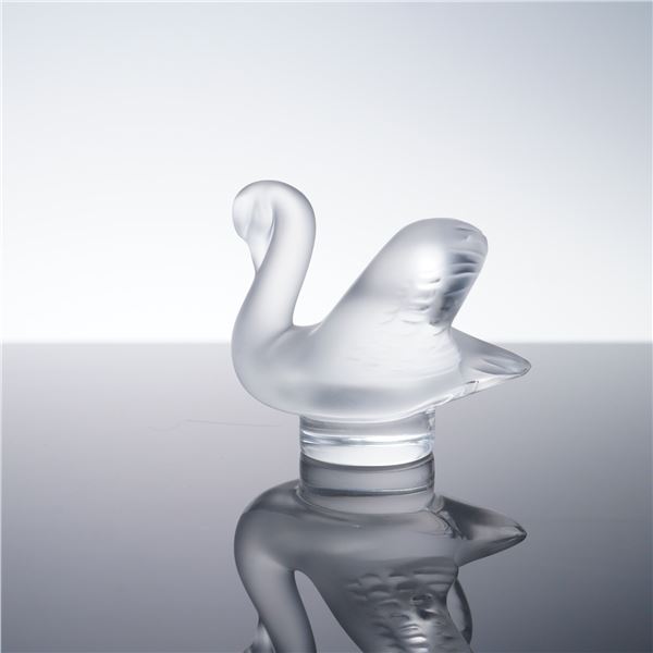 Lalique Crystal Swan Figurine Frosted France Signed