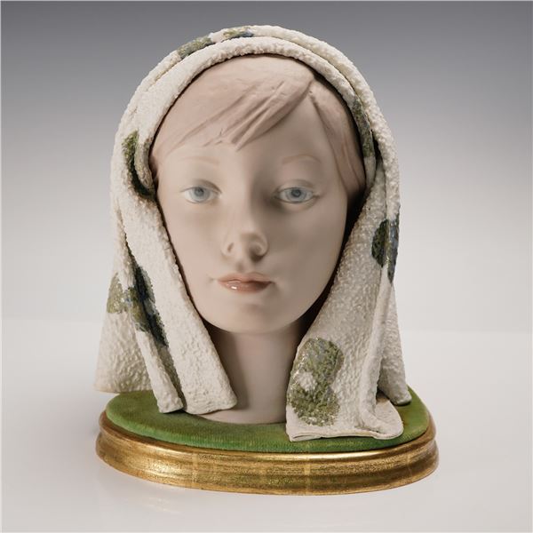 Lladro Porcelain Bust, Girl's Head 1011003