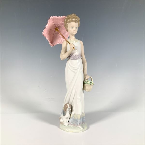 Lladro Porcelain Figurine, Garden CLassic 1007617