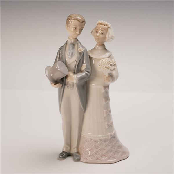 Lladro Porcelain Figurine, Wedding 1004808