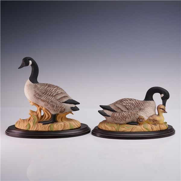 4pc Ceramic Canada Goose Family Figurines on Bases