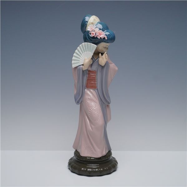 Lladro Figurine, Chrysanthemum 1004990