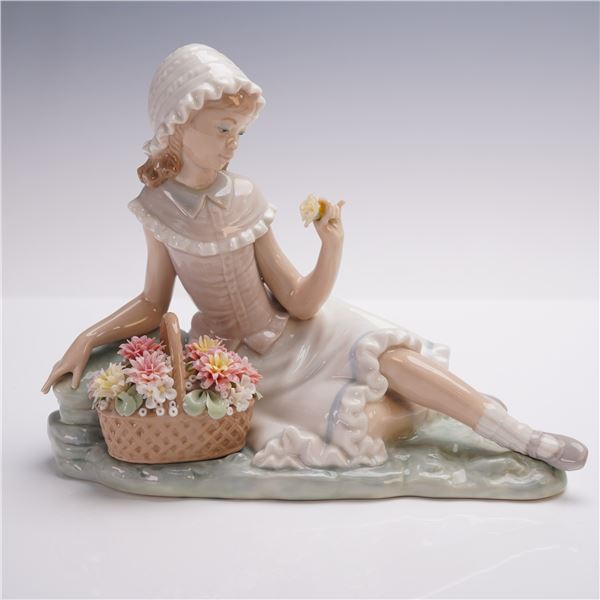 Lladro Porcelain Figurine Admiration 01004907