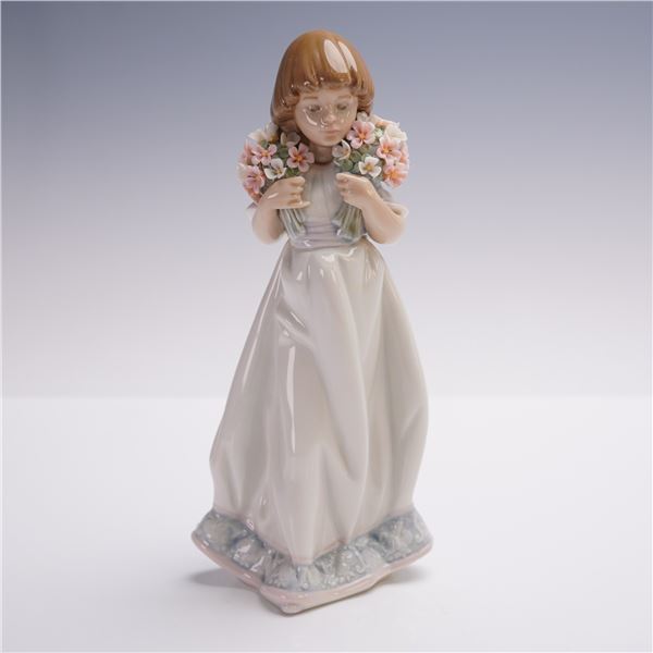 Lladro Porcelain Figurine, Spring Bouquets 1007603
