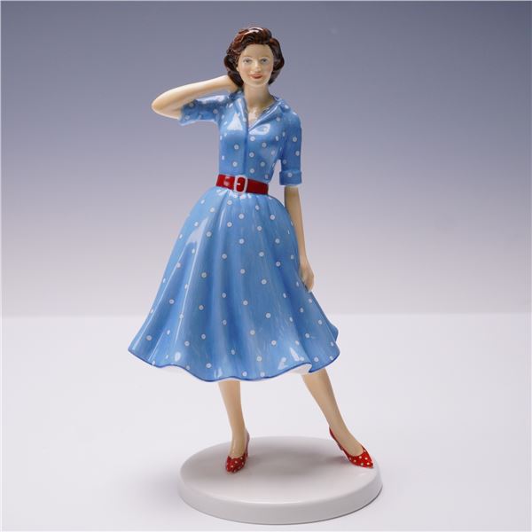 Royal Doulton Figurine, 1950s Nancy HN5595