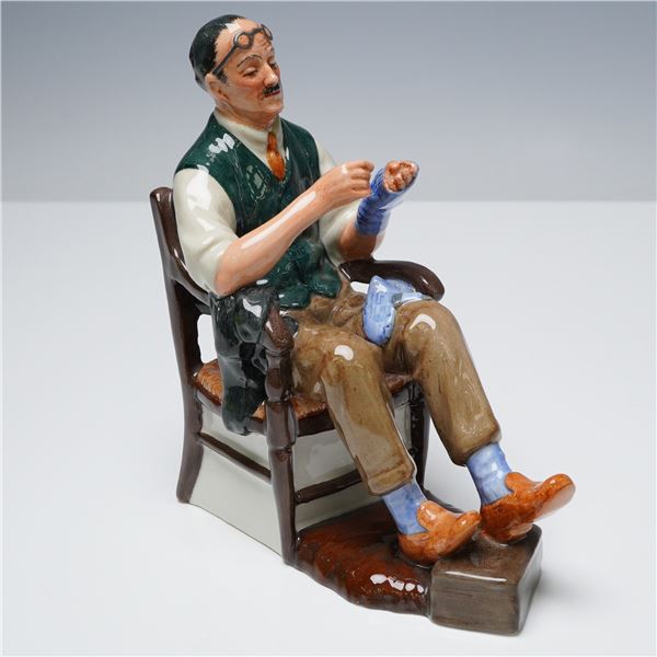 Royal Doulton Porcelain Figurine, The Bachelor HN2319