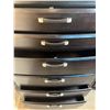 Image 2 : Ashleys Furniture Chest of Drawers