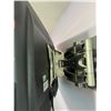 Image 2 : LG 37" TV
