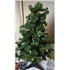 Image 2 : Seasonal Decor Lot