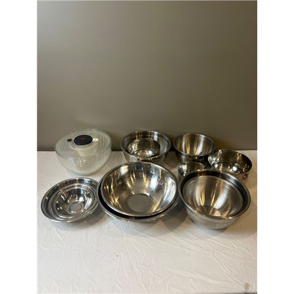 Mixing Bowls & Salad Spinner
