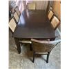 Image 2 : Kuolin Dining Table & Chairs