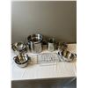 Image 1 : Assorted Cookware