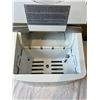 Image 2 : Salton Ice Maker