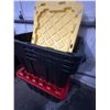 Image 4 : 5 Totes with Lids