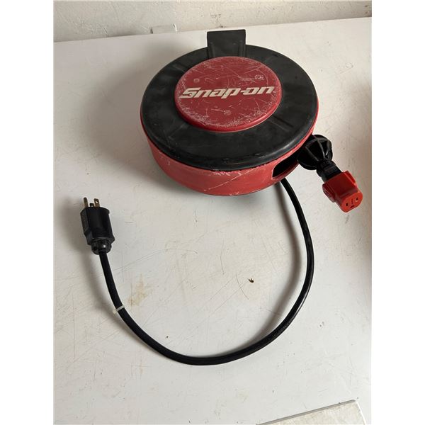Snap-on Retractable Extension Cord Reel
