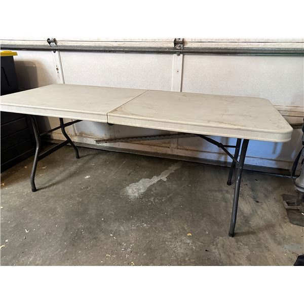 6' Folding Table