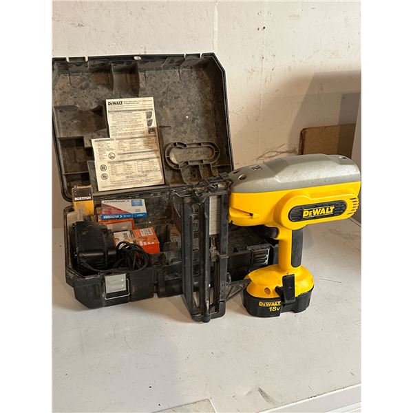 DeWalt DC616 18V Finish Nailer