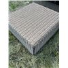 Image 3 : Beige Outdoor Couch